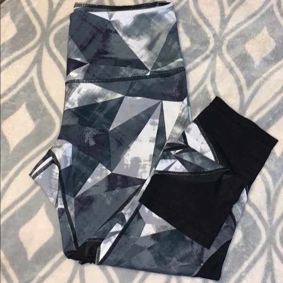 Workout pants - Picture 1 of 2